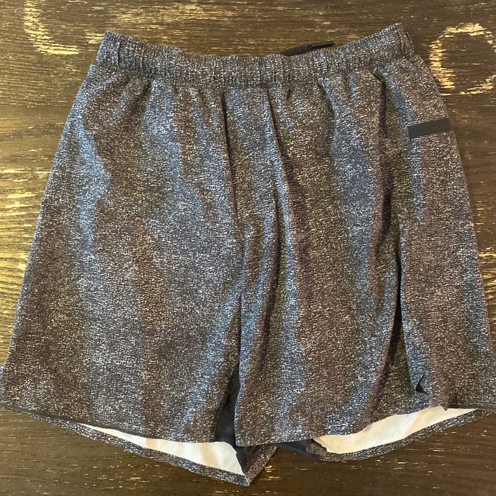 Lulu lemon Medium Grey Shorts